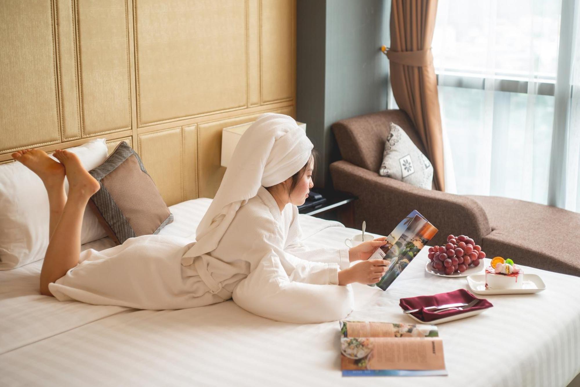 Bien Bac Hotel Mong Cai Eksteriør billede