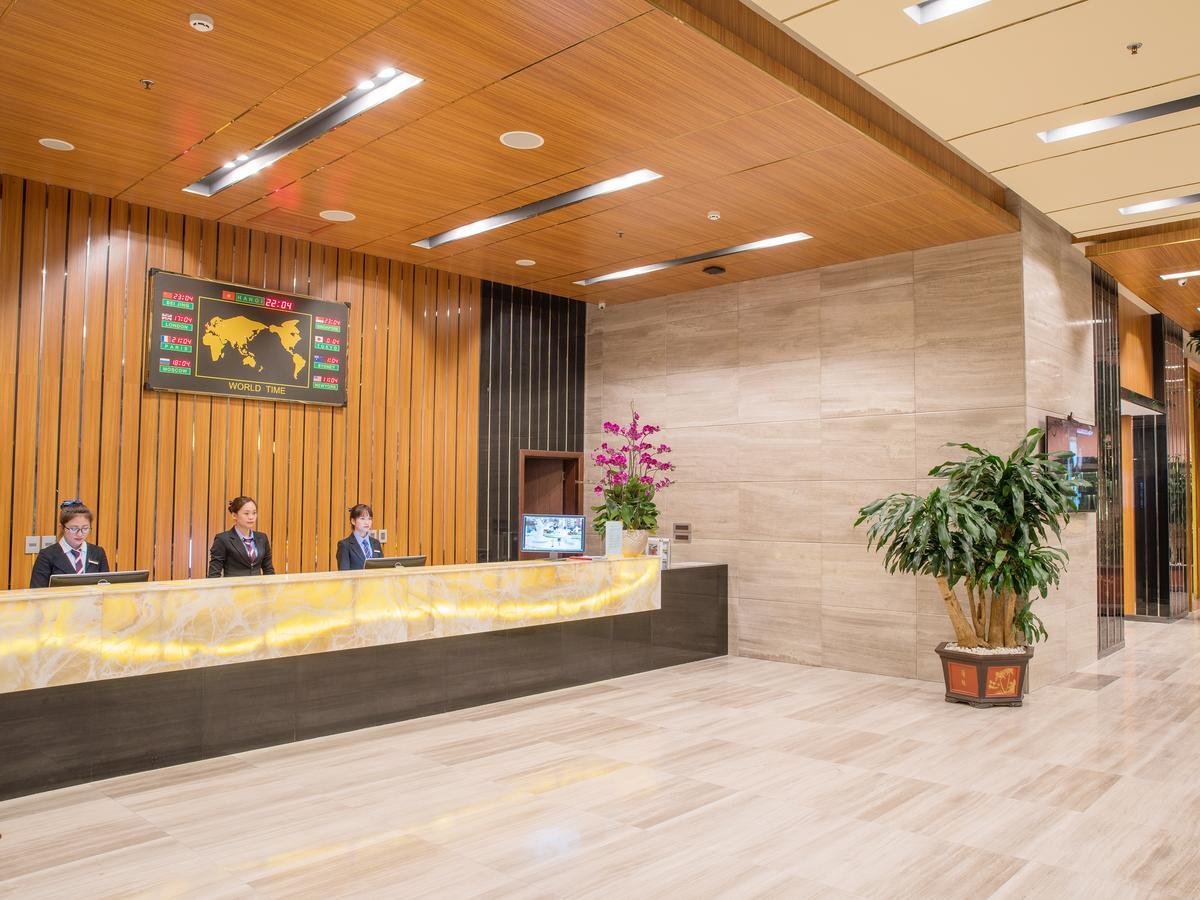 Bien Bac Hotel Mong Cai Eksteriør billede